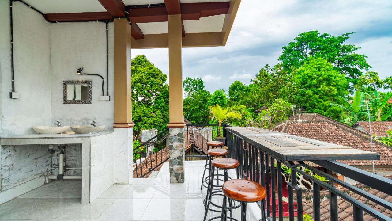 Peanut House Hostel