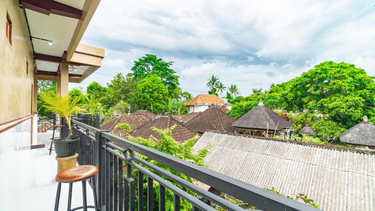 Peanut House Hostel *